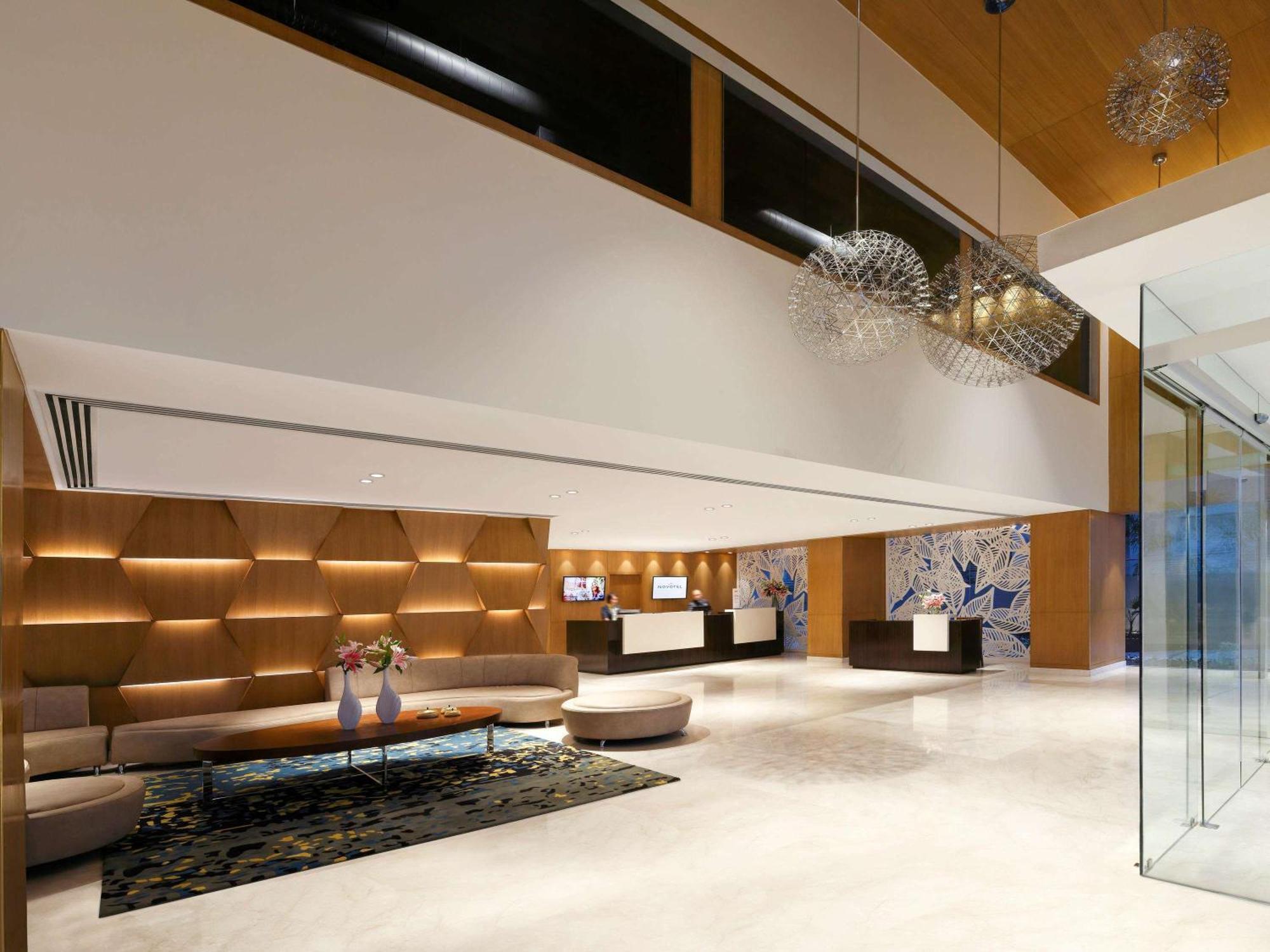 Novotel Guwahati Gs Road Exterior photo