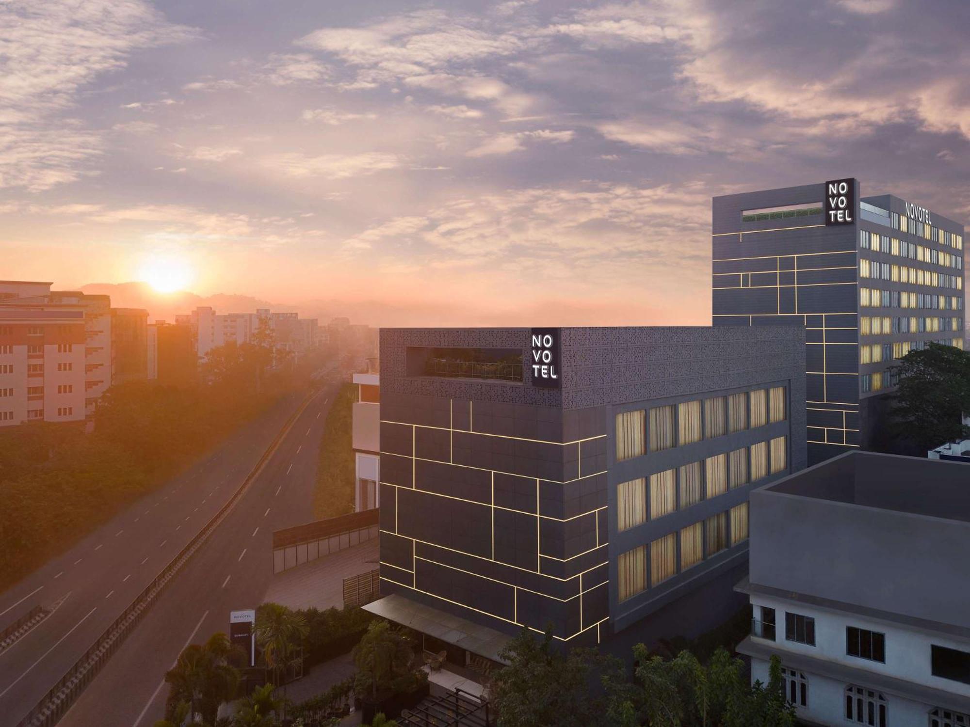 Novotel Guwahati Gs Road Exterior photo