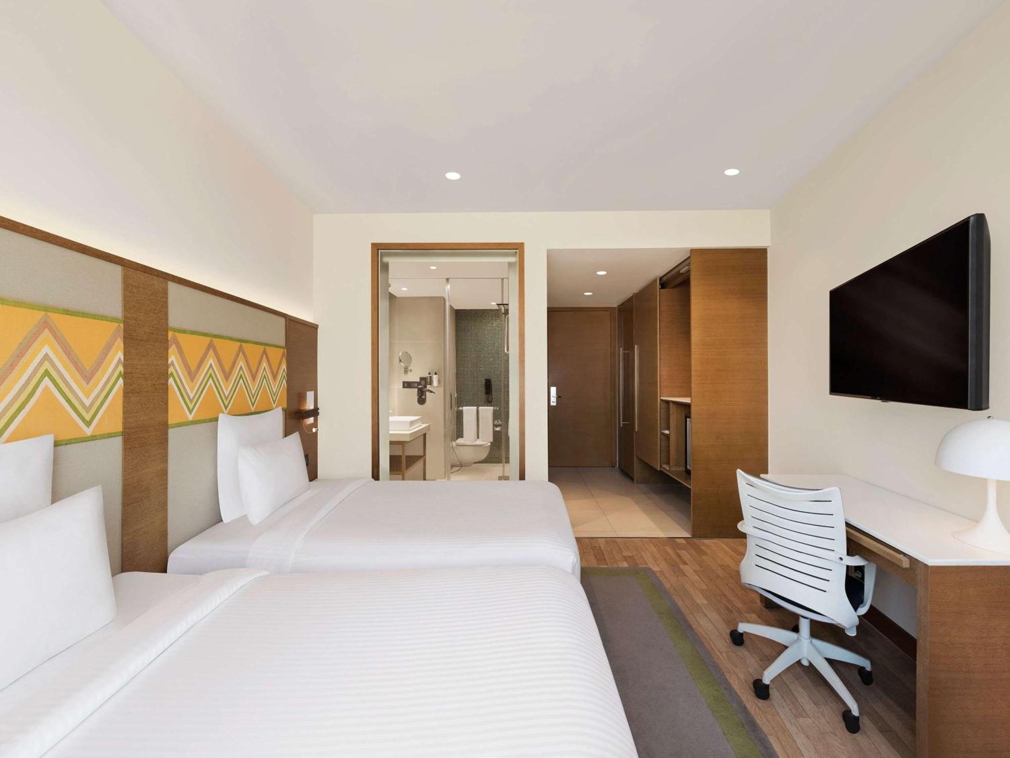 Novotel Guwahati Gs Road Exterior photo